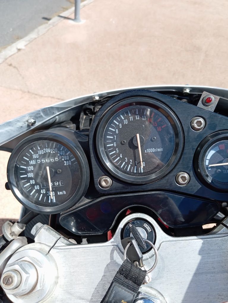 Suzuki GSXR 750 Icónica
