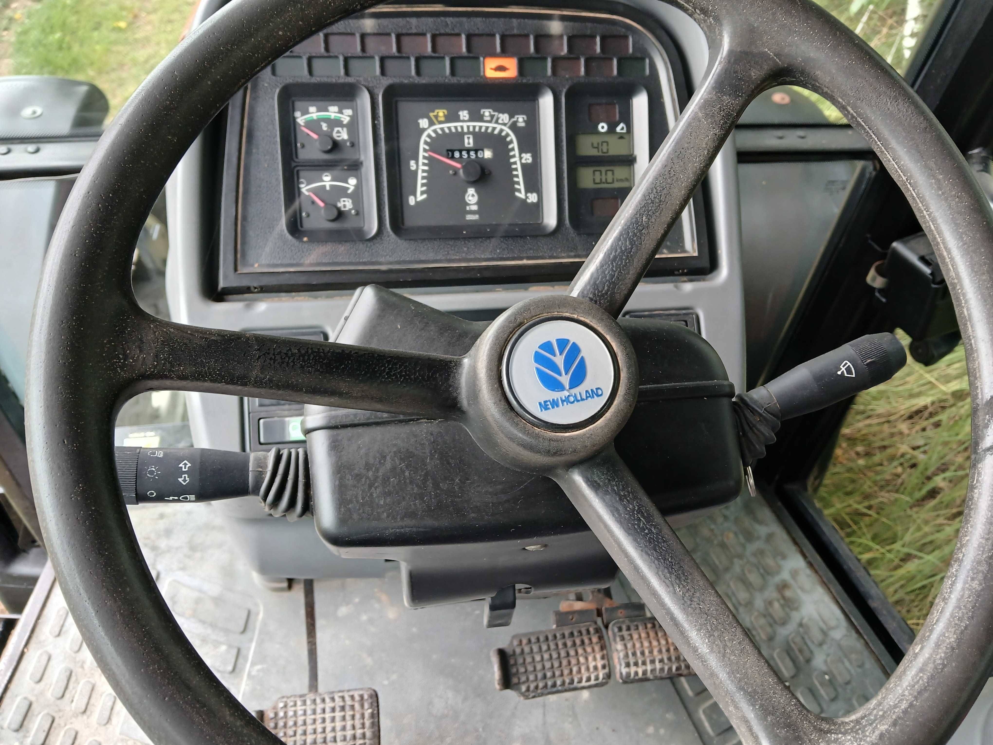 New Holland TS100