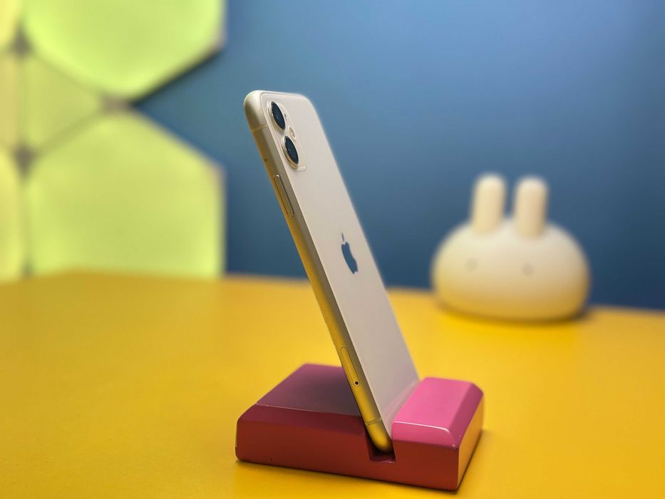 Смартфон Apple iPhone 11 128GB White (142927) Б/У З ГАРАНТІЄЮ