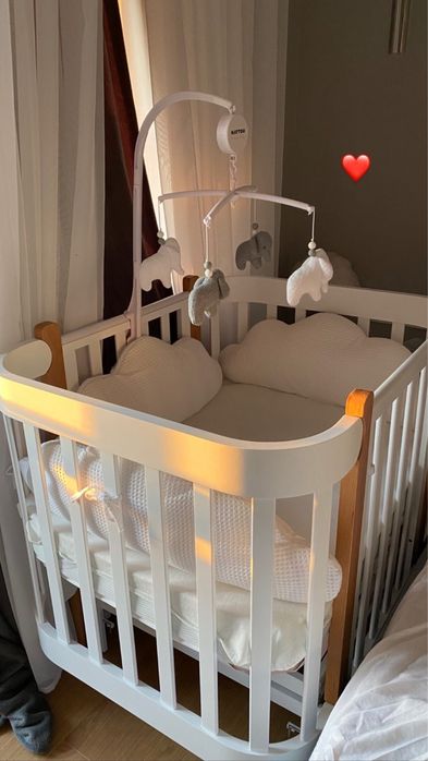 Бортики в ліжечко хмарки хмаринки в кроватку