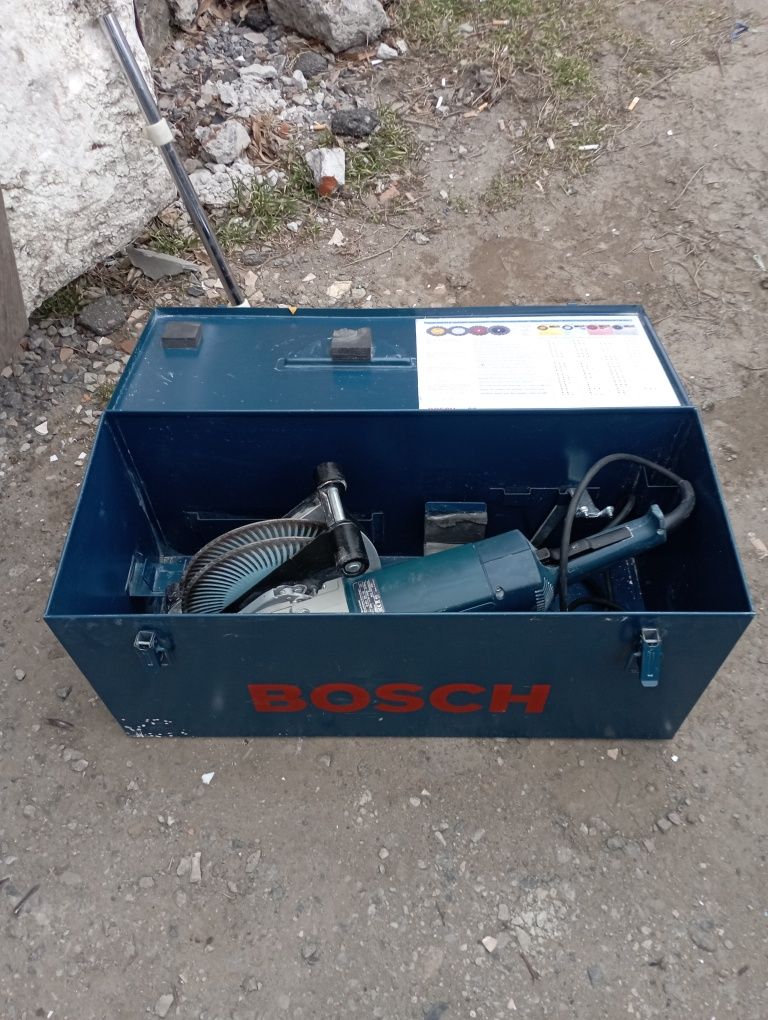 Штроборез Bosch GNF 65 A Professional