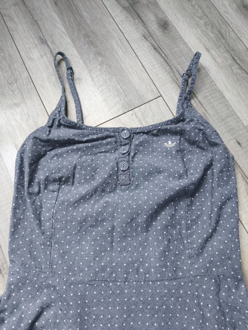 śliczna rozkloszowana sukienka vintage adidas krótka