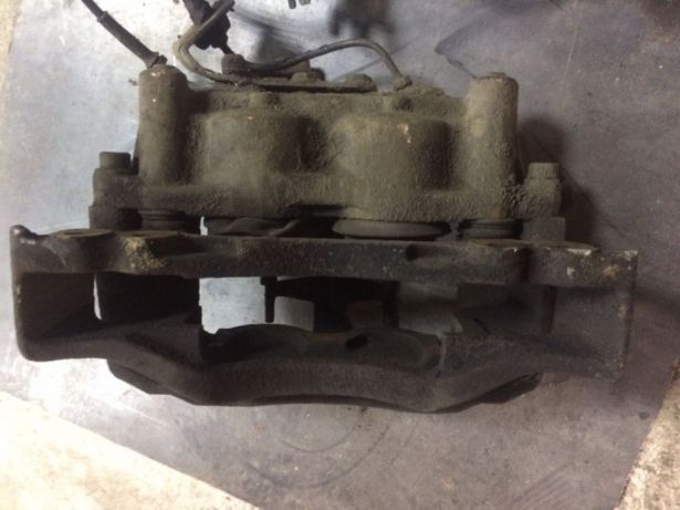 Суппорт передний Mercedes REX,Vario 609,611,709,711,809,811,814,817
