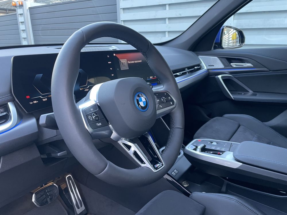 Продам новый BMW IX1