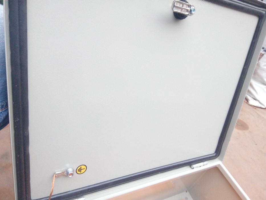 Щит электрический ( метал.)