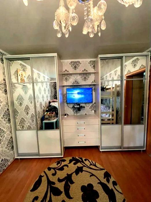 Кухни под заказ Кухні під замовлення Корпусні меблі