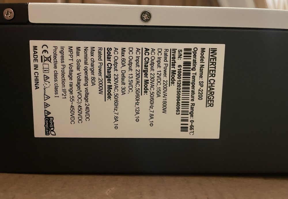 Інвертор гібридний 12 W 1,8 кВт Резервне живлення