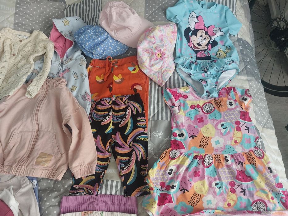 zestaw ubranek dla dziewczynki rozm. 92