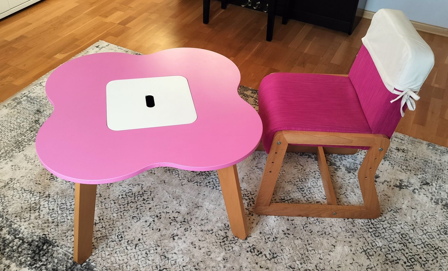 Stolik + krzesło Simple Timoore