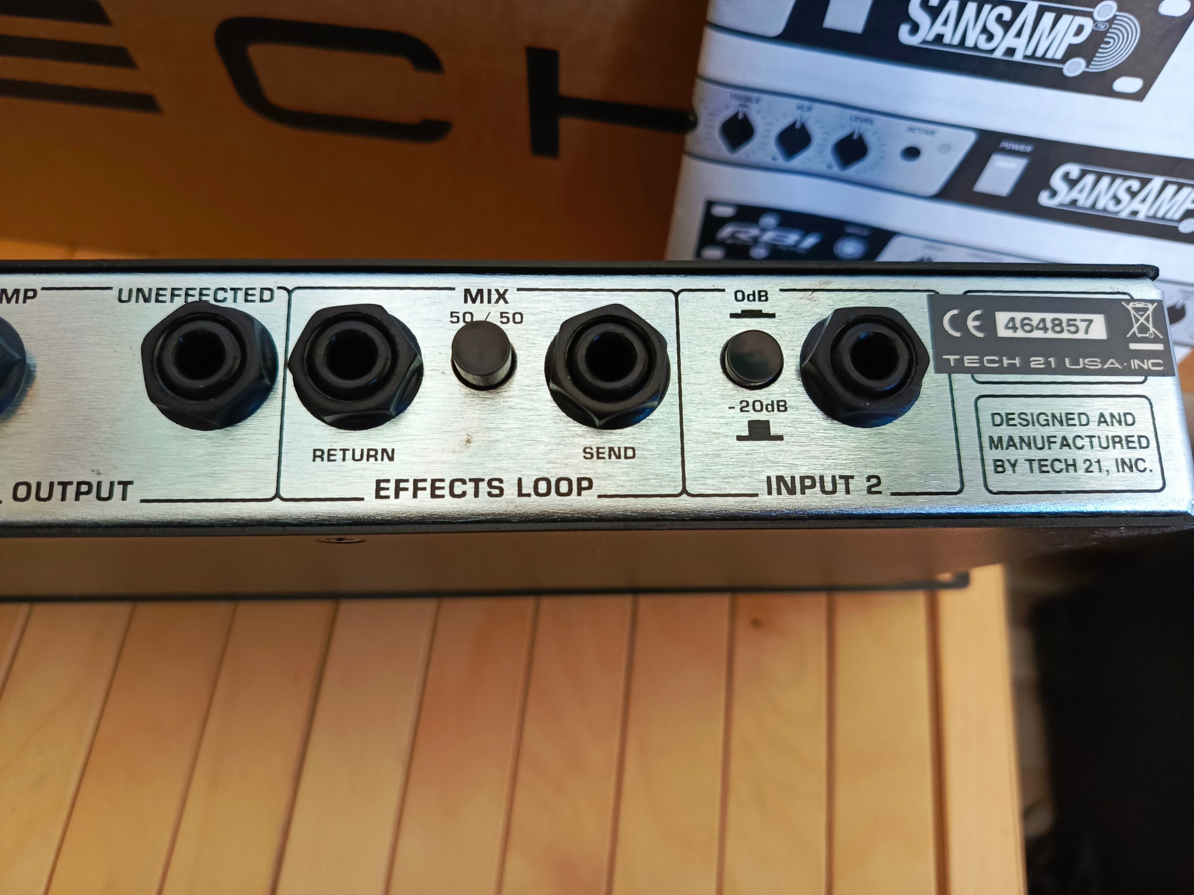 TECH 21 SanSamp RBI preamp do basu gitary basowej