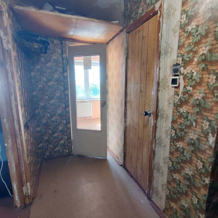 Повноцінна квартира в Юзр.