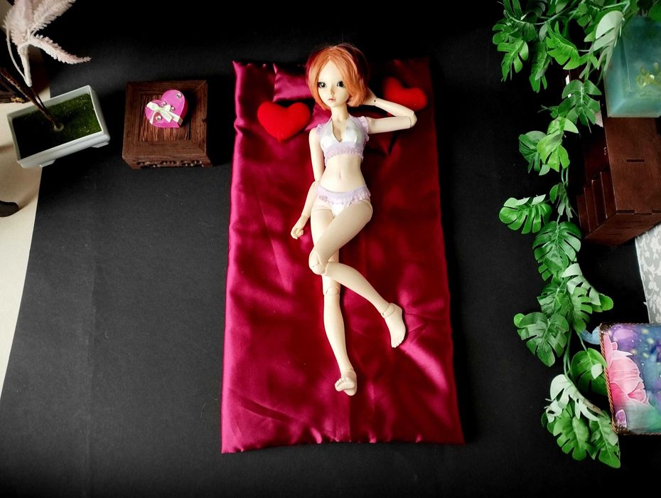 Miniaturowa pościel w skali 1:4, czerwone poduszki kocyk lalka BJD