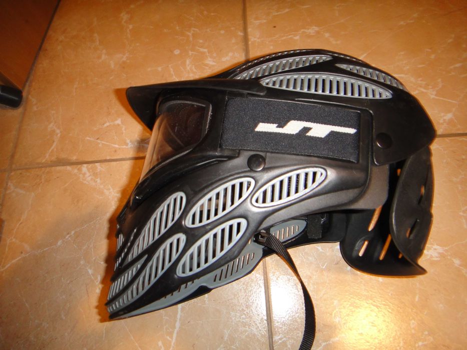 Kask paintballowy JT z zespolonymi okularami
