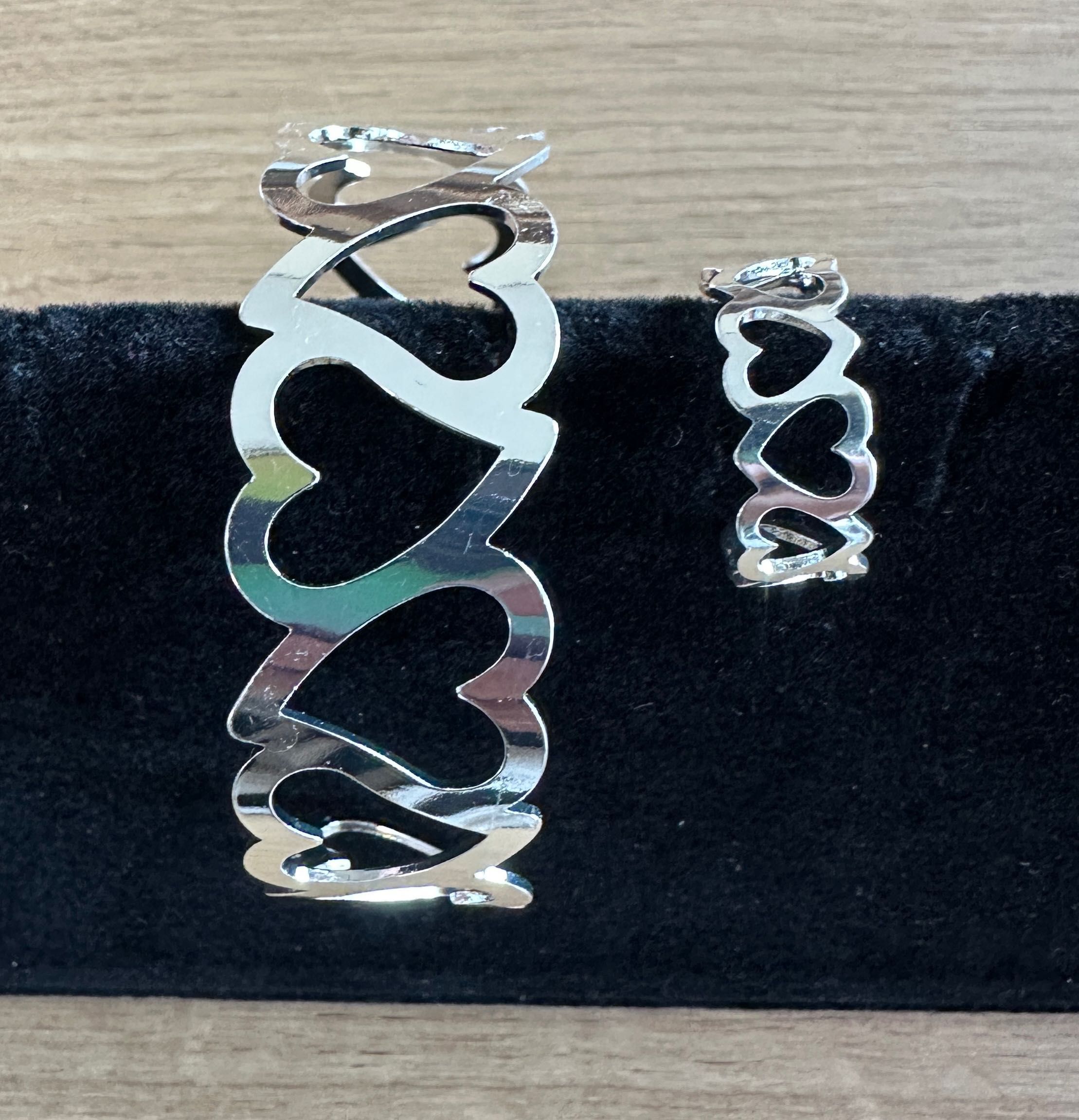 Pulseira + Anel Prateado Corações