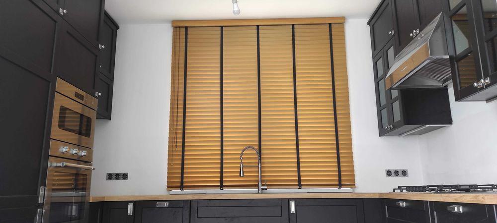 Żaluzje drewniane aluminiowe 50mm 25mm na wymiar plisy rolety montaż