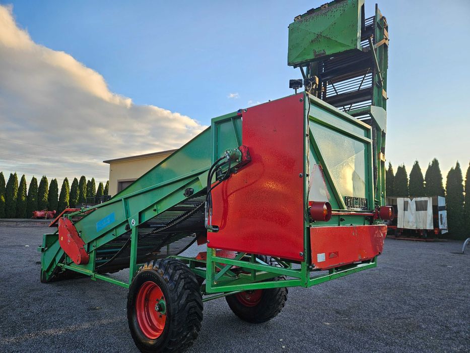 Kombajn do kopania sadzonek oraz warzyw ziół Basrijs