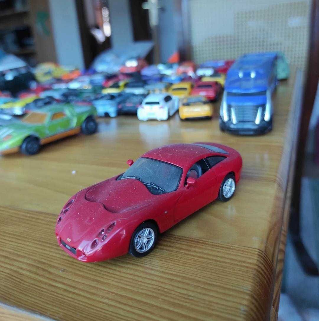 1/43 Saleen, Spyker, Dodge, Pagani, Noble, TVR, Lister
