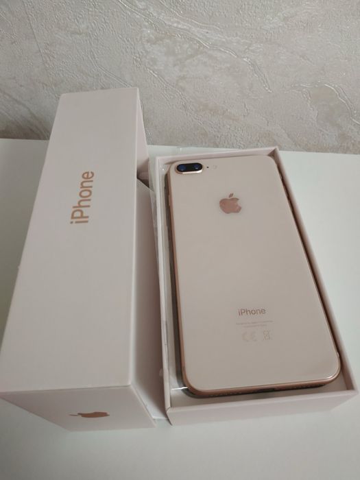 Apple iPhone 8 Plus 64Gb Gold
