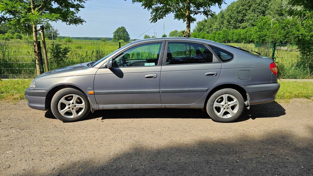 Toyota Avensis 2.0 VVT-i 150KM 2002, Sol
