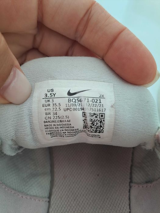 Ténis Nike Revolution 5