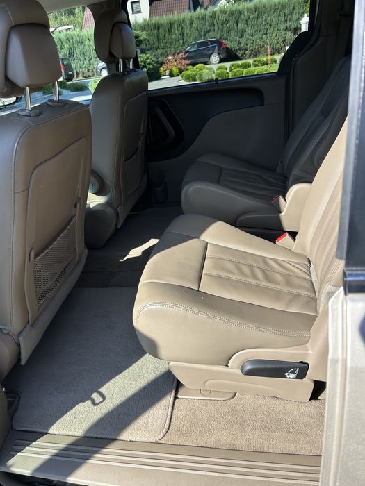 Chrysler Town&Country. 3.6 b+g