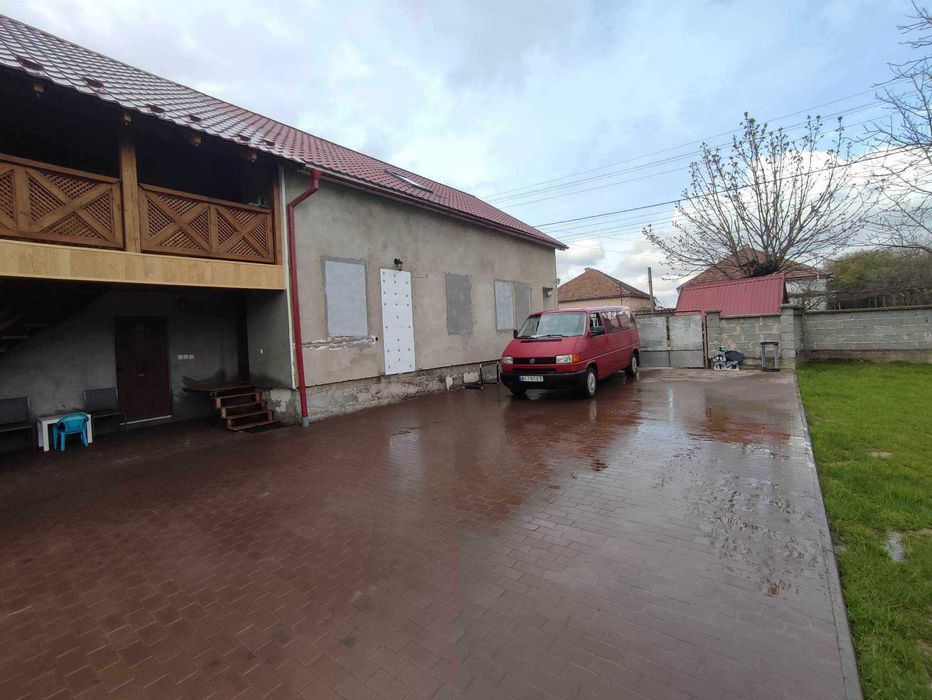 2-х поверховий сімейний будинок