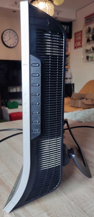 SONY MFM-HT75W 17" LCD – TV/monitor HD-Ready z pilotem,wejścia analog