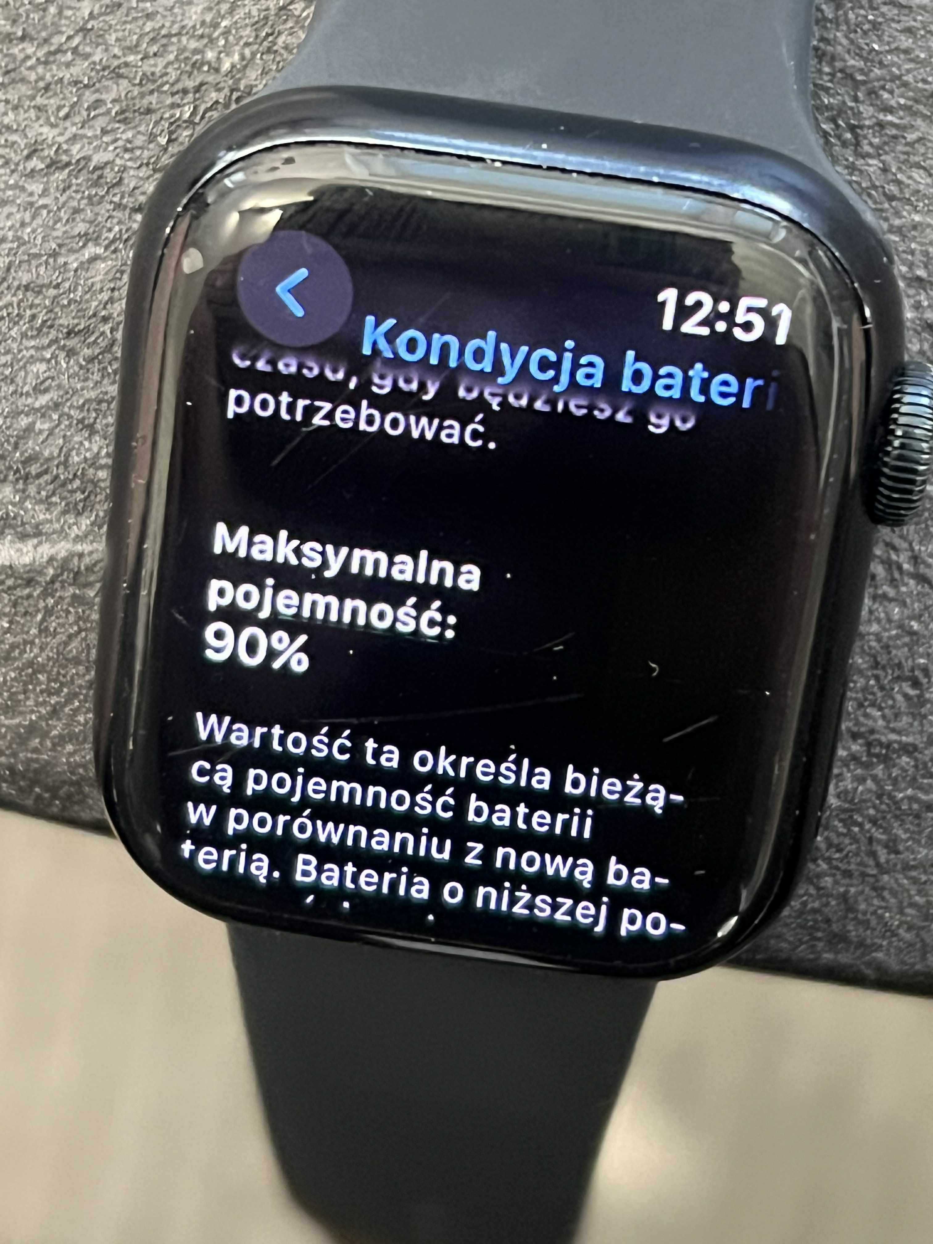Apple Watch series 8 41mm Midnight + gratis etui i paski super stan 90