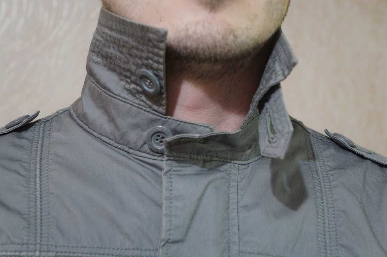 Чоловічий піджак , легка куртка S мужской пиджак курточка ветровка