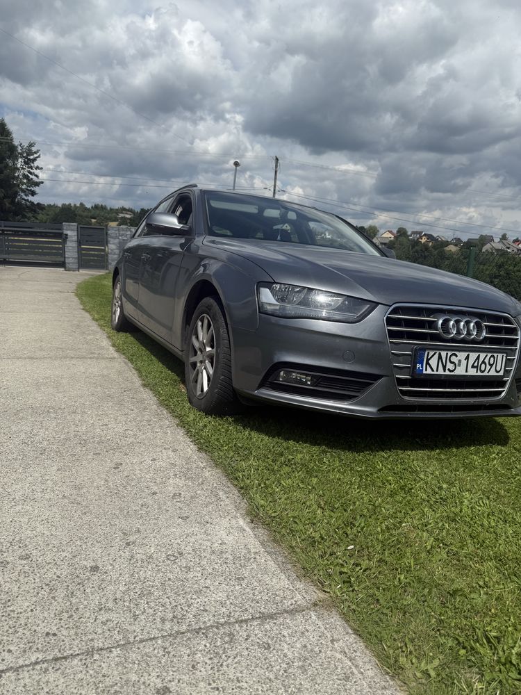 Audi A4 B8 2013 polift