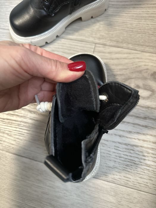 Демісезонні черевики 24 розмір