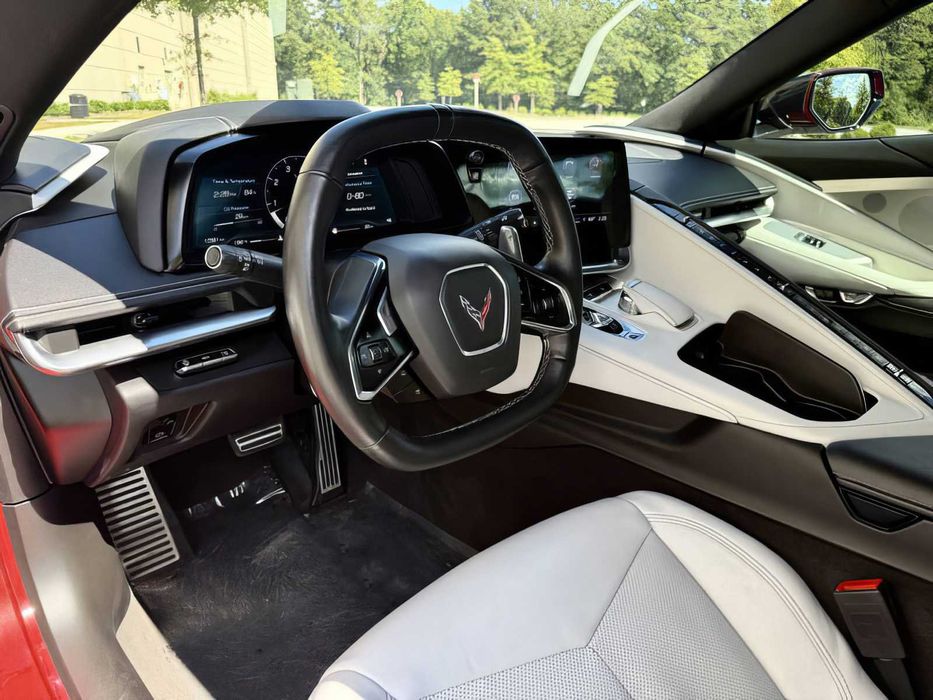 Chevrolet Corvette      2022