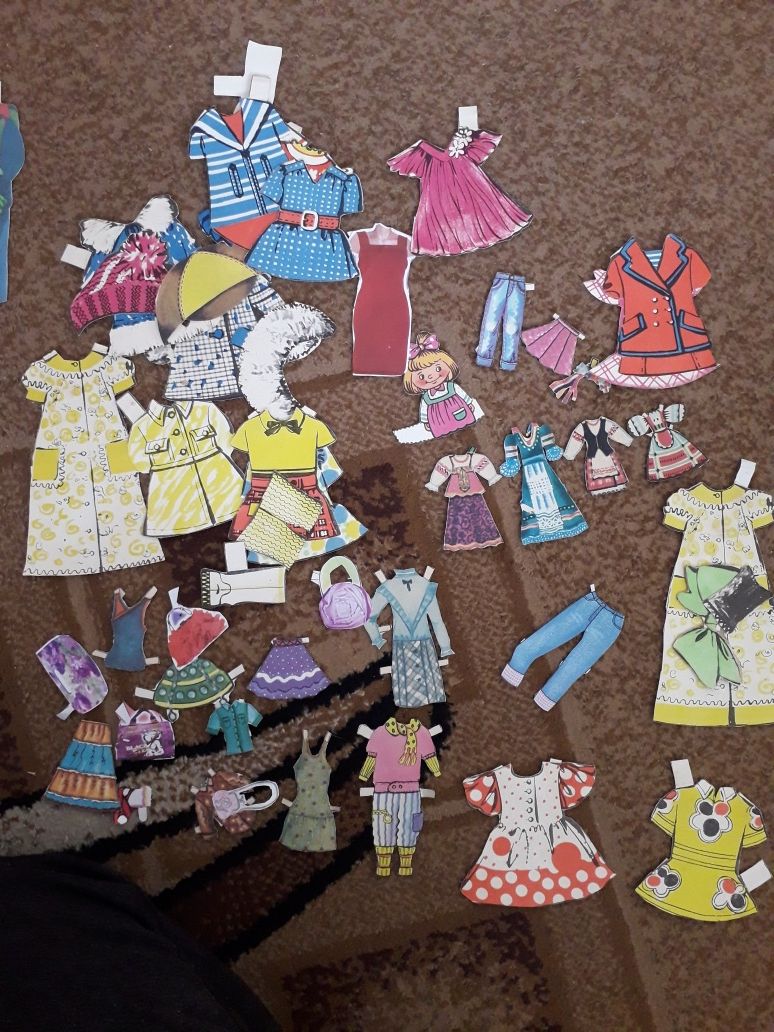Продам бумажные куклы родом из СССР