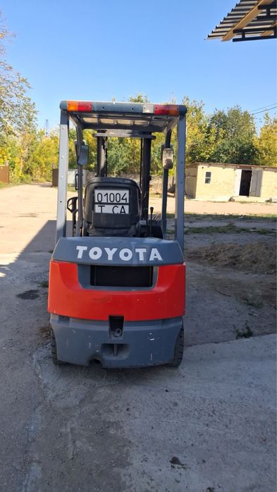 Продам погрузчик TOYOTA