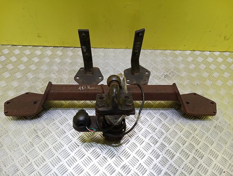 Фаркоп BMW X5 E53 Причіпний пристрій БМВ Х5 Е53 Разборка бмв е53 Шрот