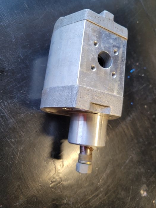 Pompa hydrauliczna olejowa BIZON Bs z110 hydrostatic  DYNAMIC