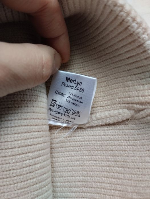 Шапка для дівчинки