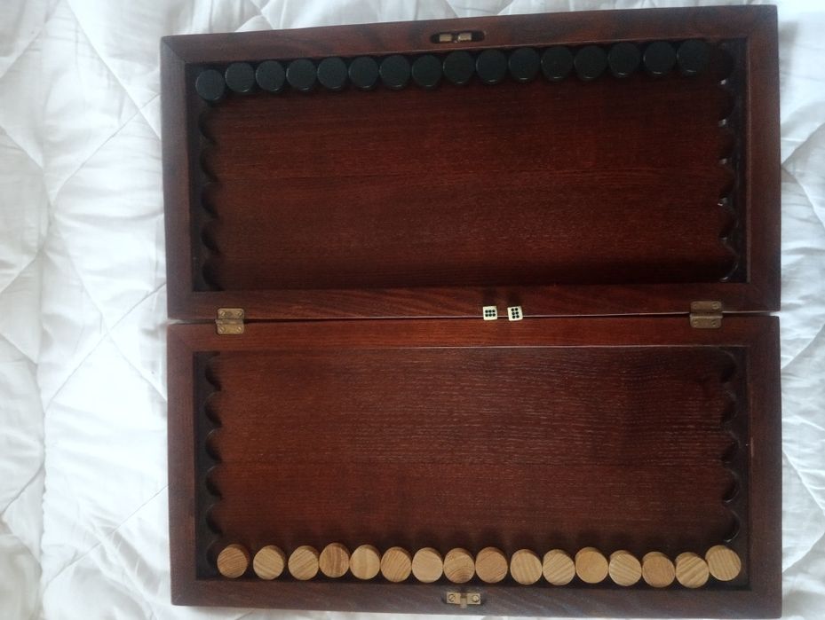 Нарды из натурального дерева б/у