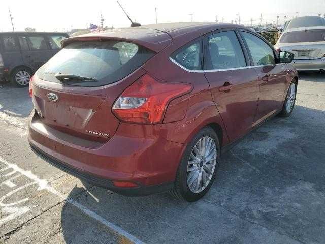 Ford Focus Titanium 2014 ]