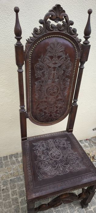 Cadeiras de sala antigas