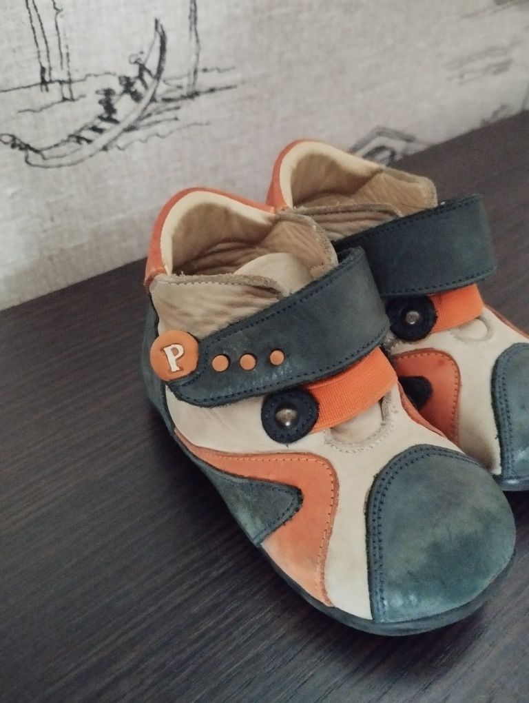 Взуття для немовляти