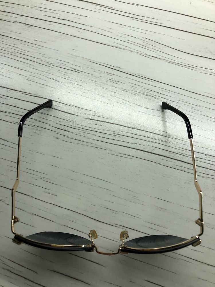 Дзеркальні окуляри золоті з червоним цікаві дужки