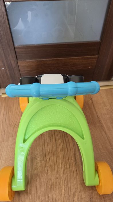 Chodzik pchacz interaktywny Fisher Price