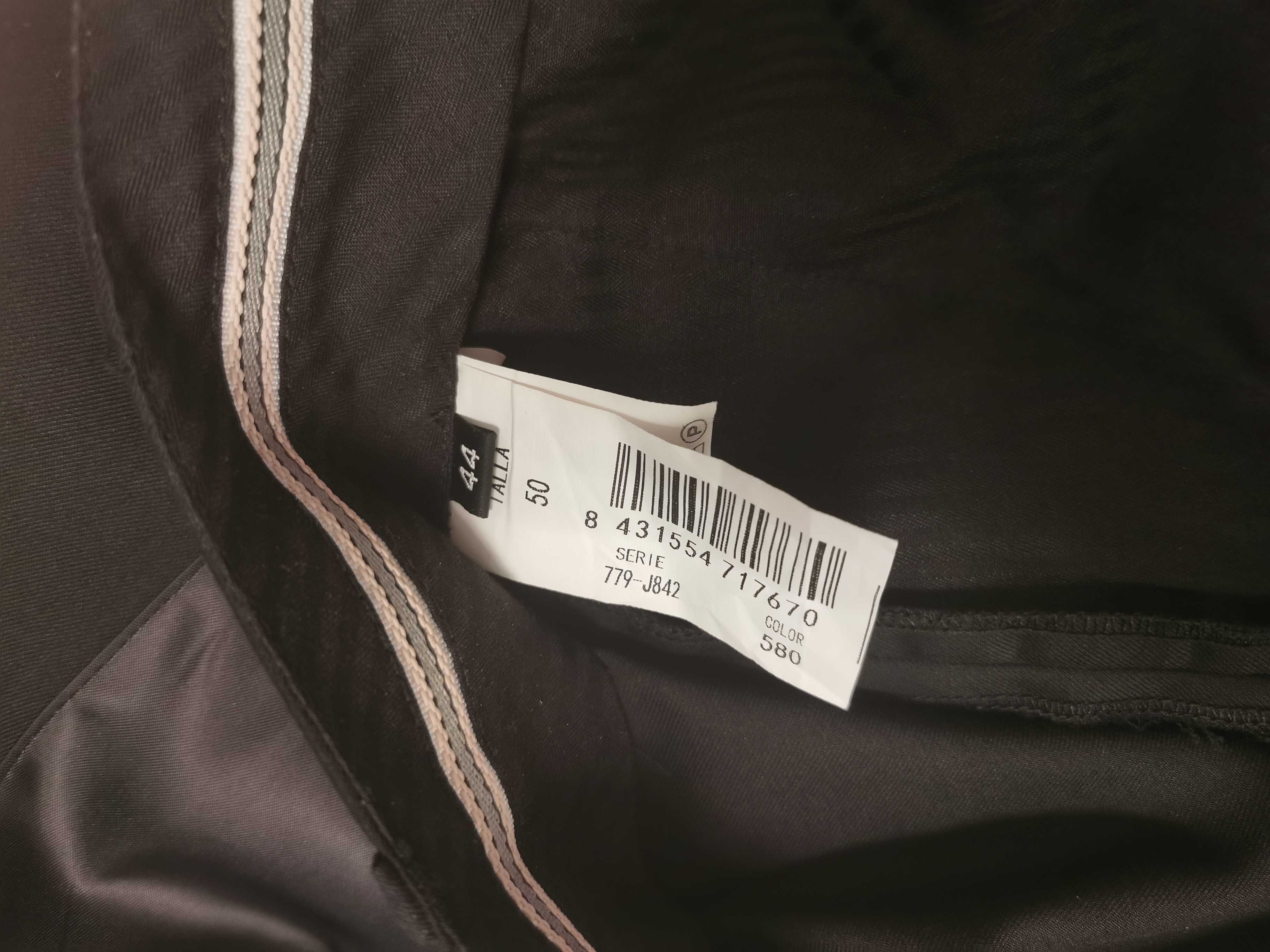 Fato para homem da marca Pierre Cardin - Preto - Tamanho 50
