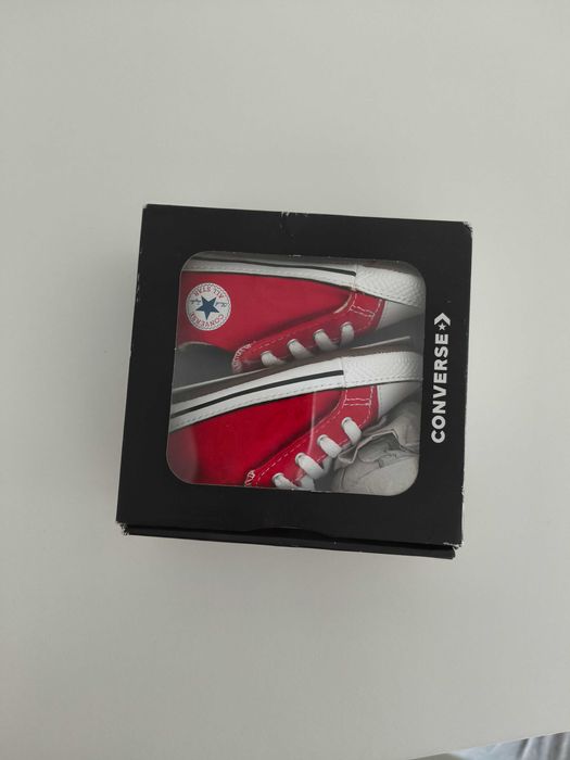Converse vermelho bebé