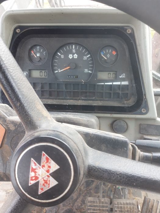 Massey  Ferguson  6270