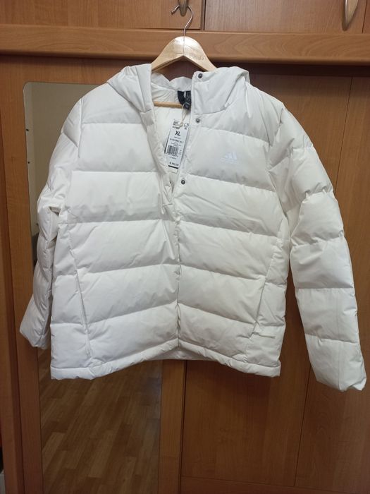 Продам новый пуховик Adidas (XL)оригинал