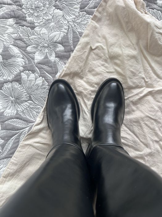 Шкіряні жіночі сапожки