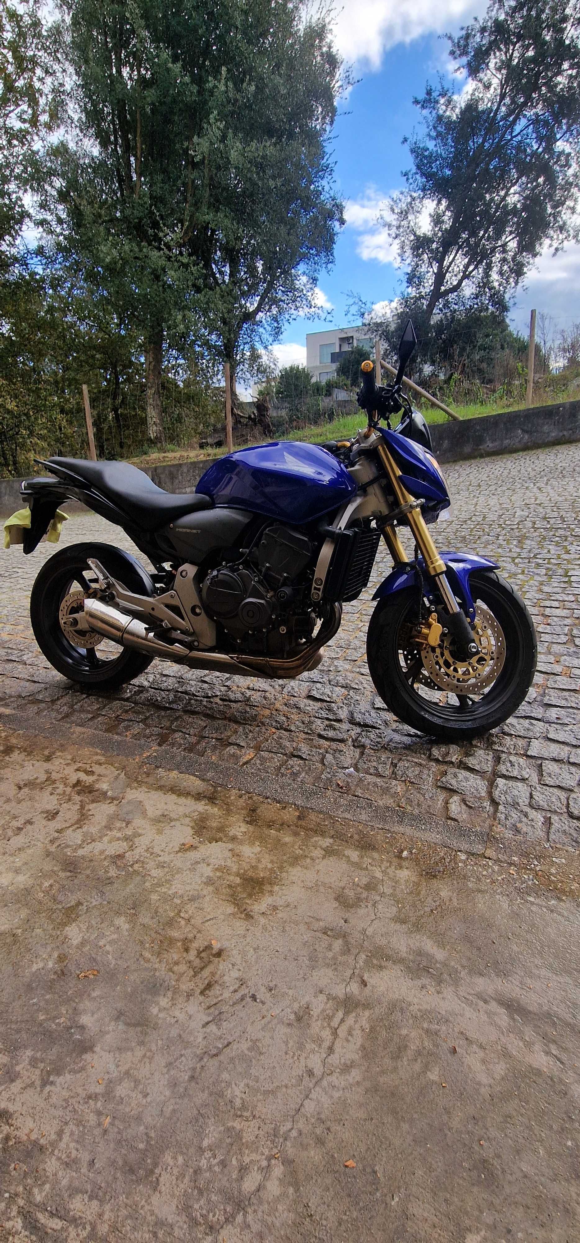 Honda Hornet  600 como nova