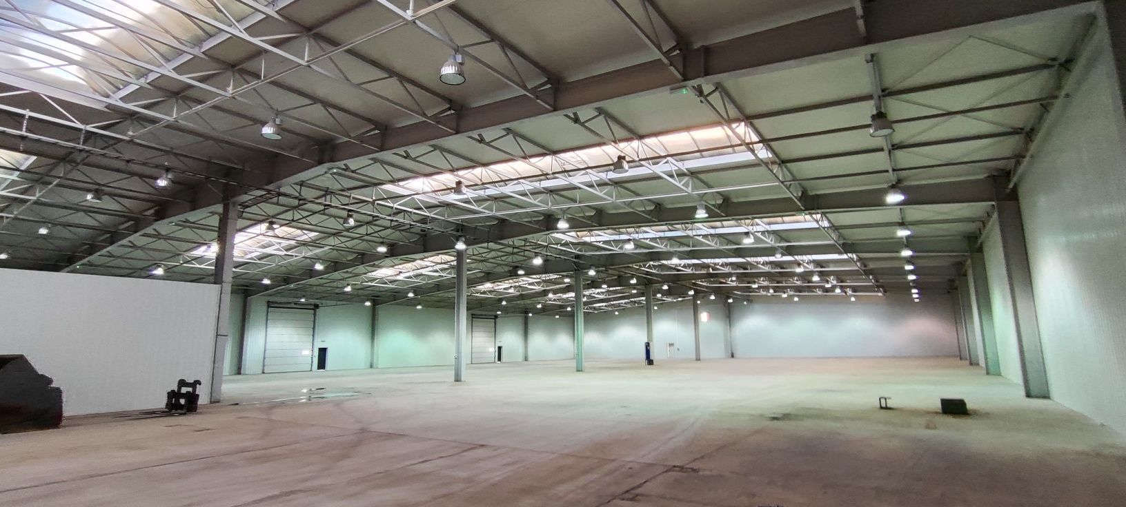 Do Wynajęcia Hala 6000 m2 w Mielcu + biurowiec + utwardzony plac 4 ha